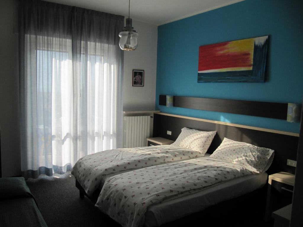 Hotel Carlo 브렌조네 술 가르다 객실 사진